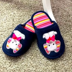 🆕NWOT girl cute house slippers